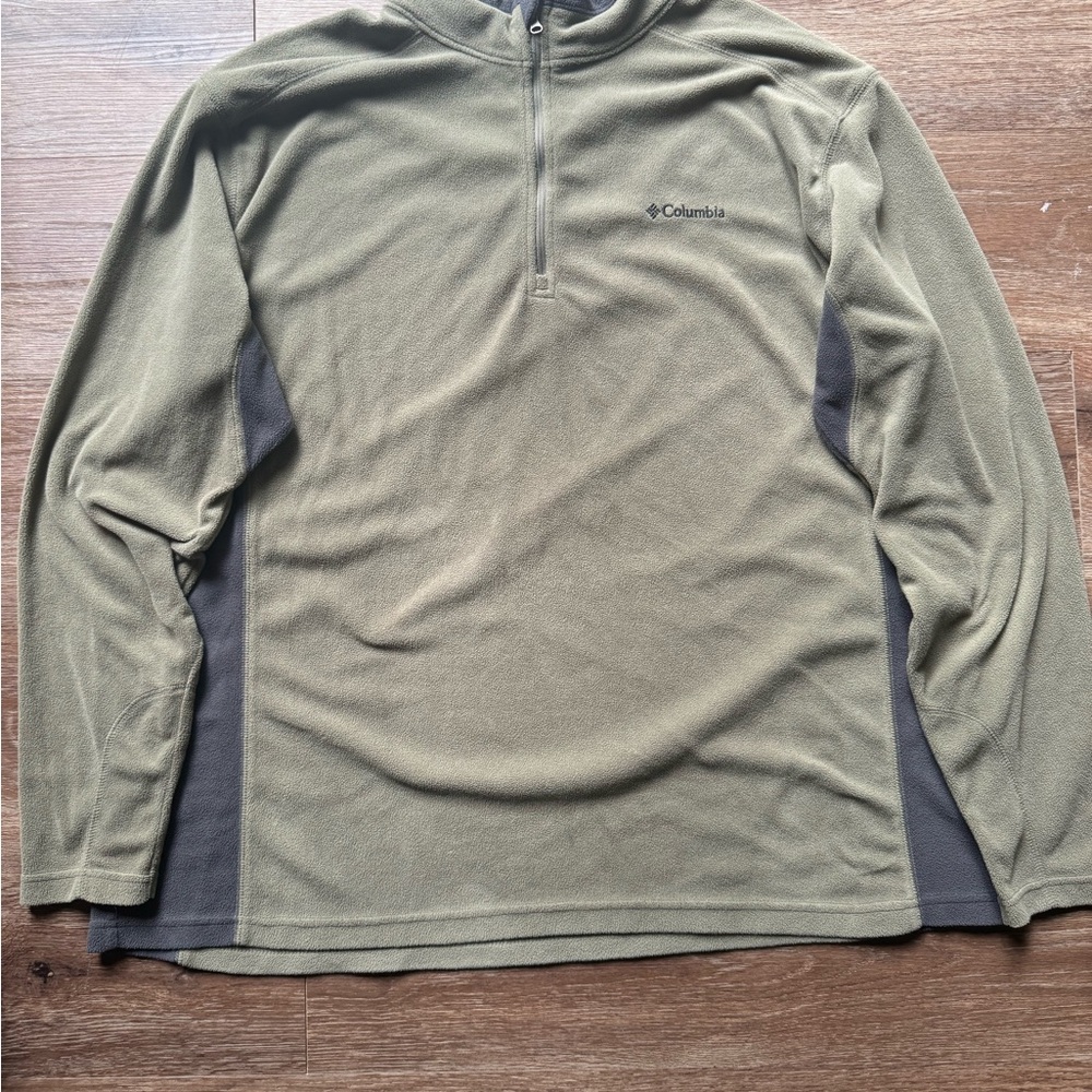 Columbia Sage Green Fleece with Charcoal Trim